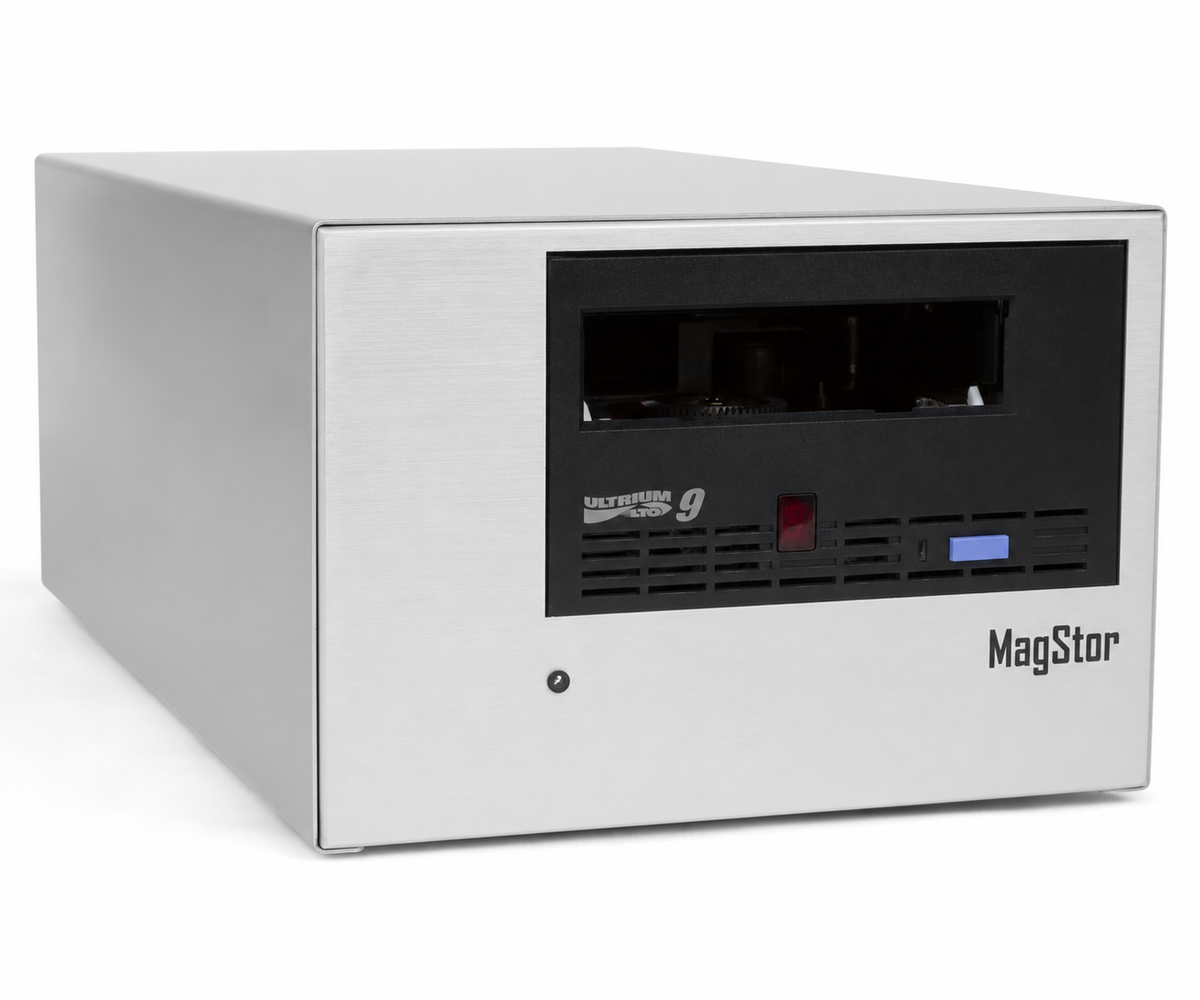 MagStor TRB5-L9-MAX angled front view; LTO-9 label adapted from MAX product photograph